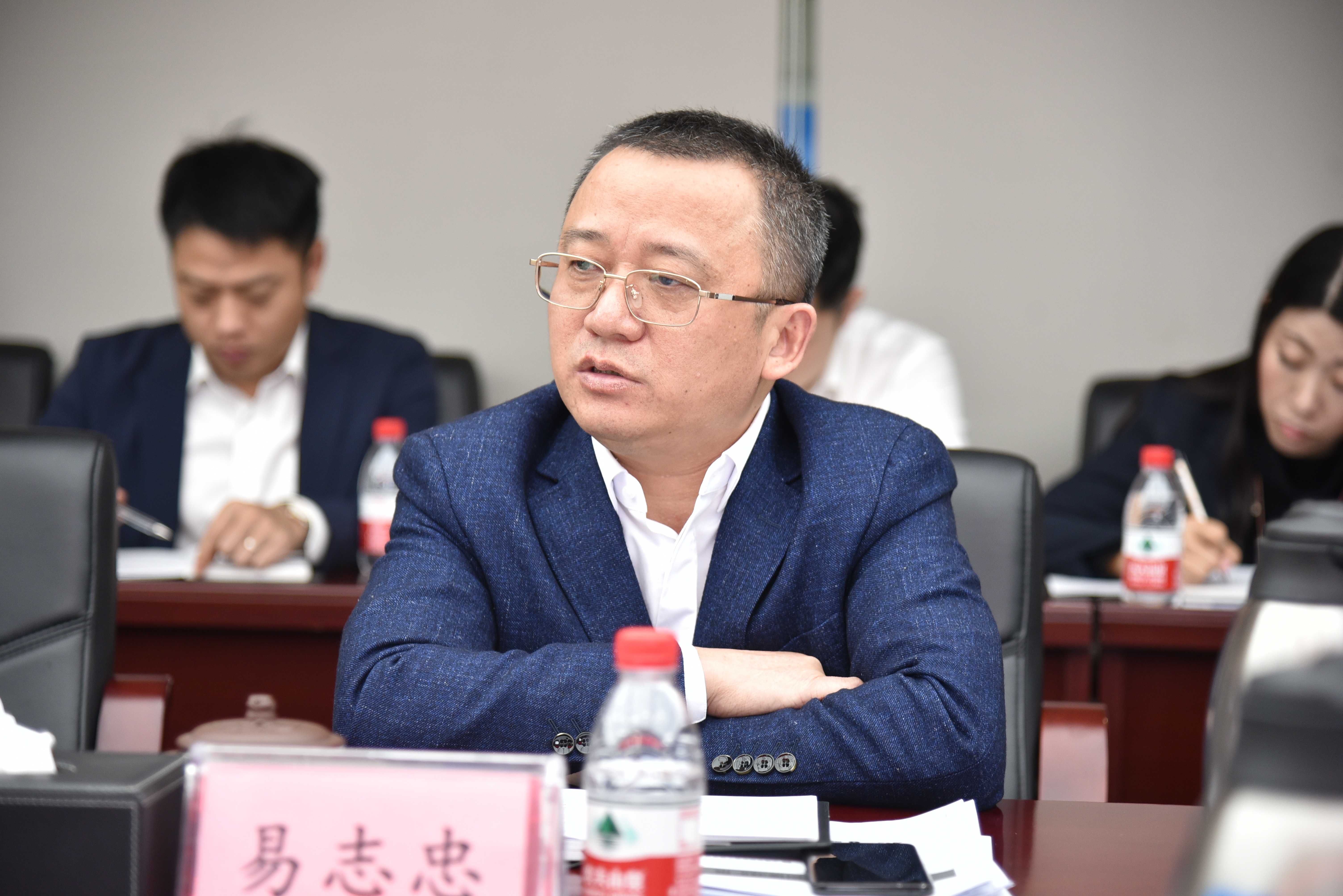 李凯到安装公司开展市场调研与指导